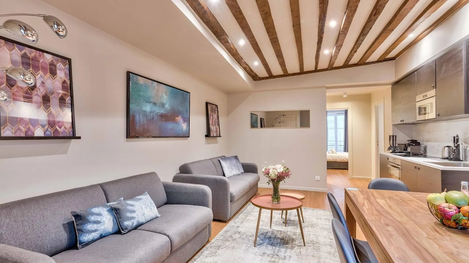Urban Flat 02 - 4 Bedrooms Flat In Center Of Paris Apartment